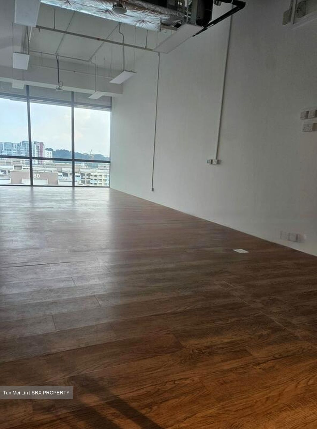 Woods Square (D25), Office #508492341